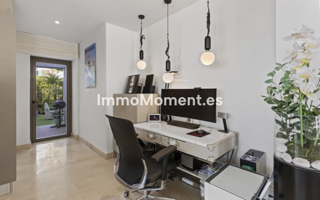 Resale - Apartment - Casares - Casares Centro