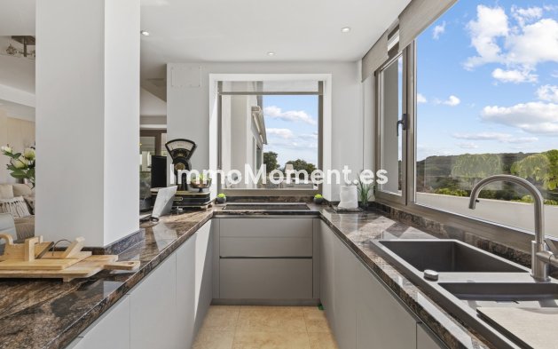 Resale - Apartment - Casares - Casares Centro