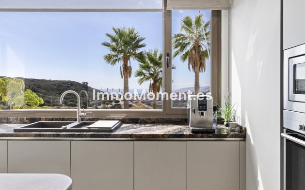 Resale - Apartment - Casares - Casares Centro