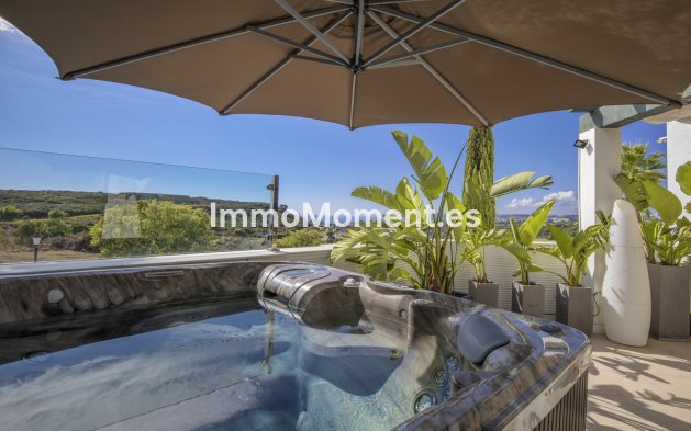 Resale - Apartment - Casares - Casares Centro