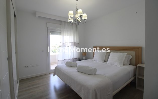 Wiederverkauf - Wohnung - Marbella - Nueva Andalucía