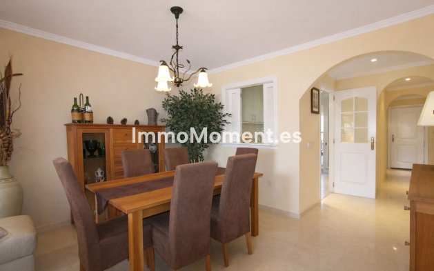 Resale - Apartment - Marbella - Elviria