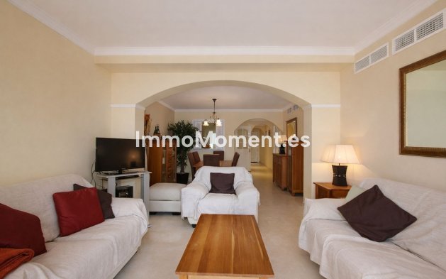 Resale - Apartment - Marbella - Elviria