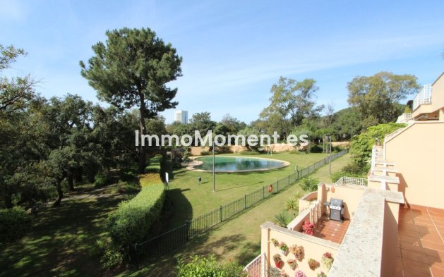 Resale - Apartment - Marbella - Elviria