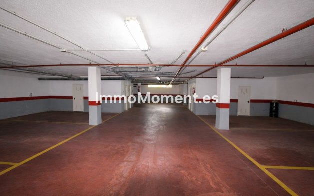 Resale - Apartment - Marbella - Elviria