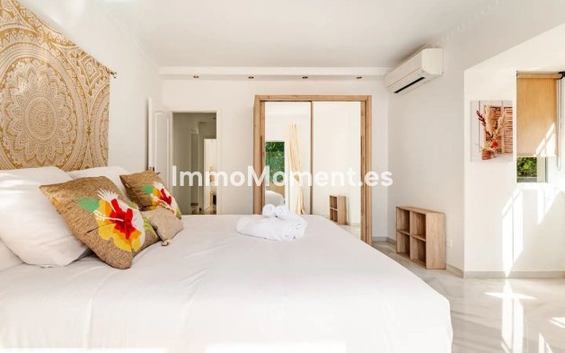 Resale - Villa - Marbella - Nagüeles