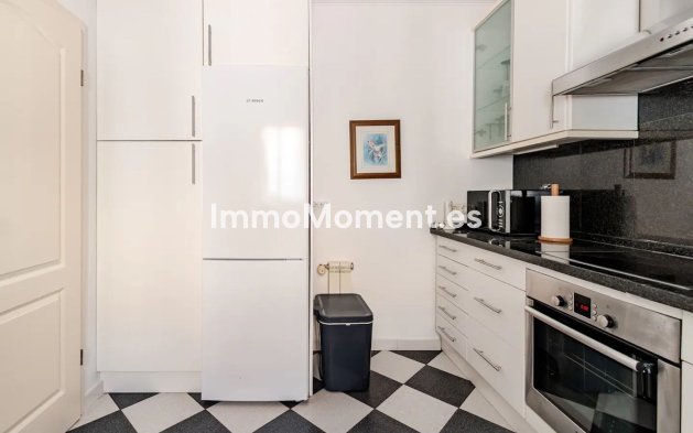 Resale - Villa - Marbella - Nagüeles