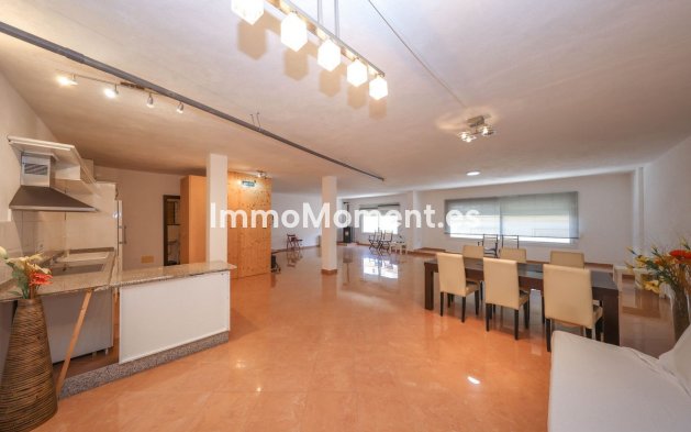 Reventa - Adosado - Interior  - Guaro