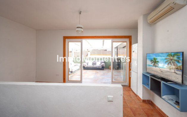 Reventa - Adosado - Interior  - Guaro