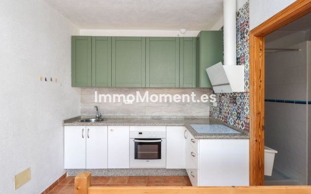 Reventa - Adosado - Interior  - Guaro