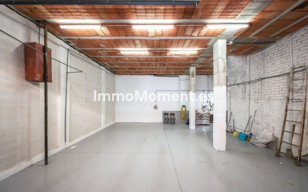 Reventa - Adosado - Interior  - Guaro