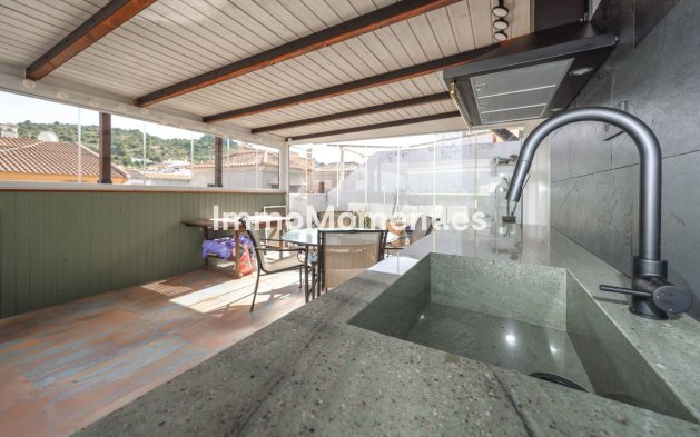 Reventa - Adosado - Interior  - Guaro