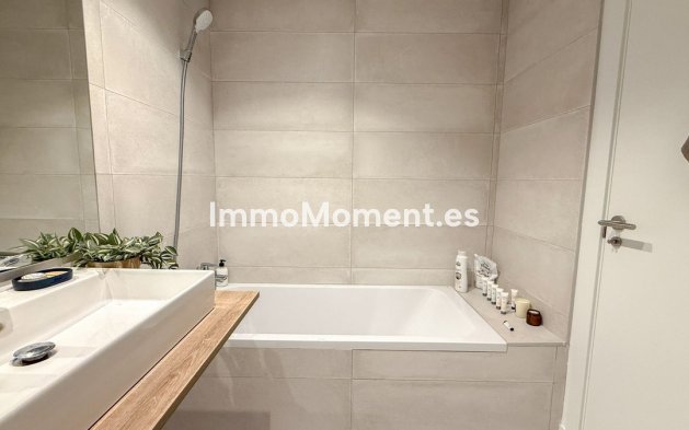 Wiederverkauf - Wohnung - Estepona  - Selwo