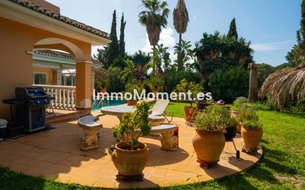 Reventa - Villa - Marbella - Elviria