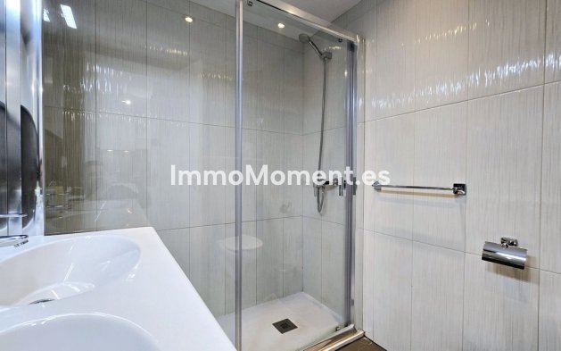 Wiederverkauf - Wohnung - Marbella - Puerto Banús