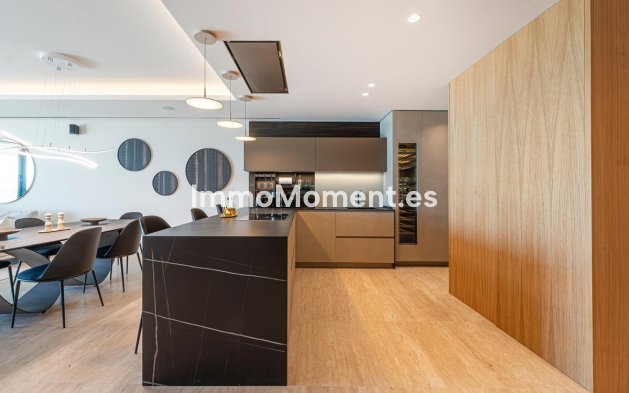 Revente - Appartement - Estepona  - Estepona Centro