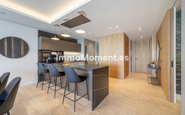 Revente - Appartement - Estepona  - Estepona Centro