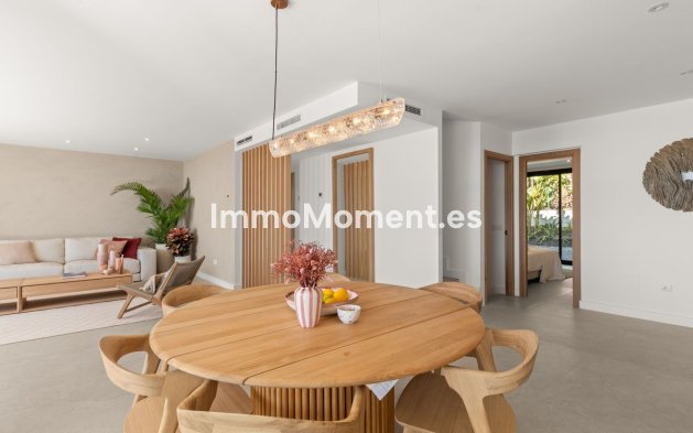 Resale - Villa - El Paraiso - New Golden Mile