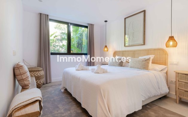 Resale - Villa - El Paraiso - New Golden Mile