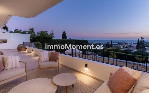 Resale - Villa - El Paraiso - New Golden Mile
