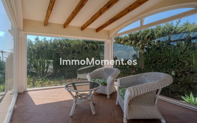 Resale - Villa - El Paraiso - New Golden Mile