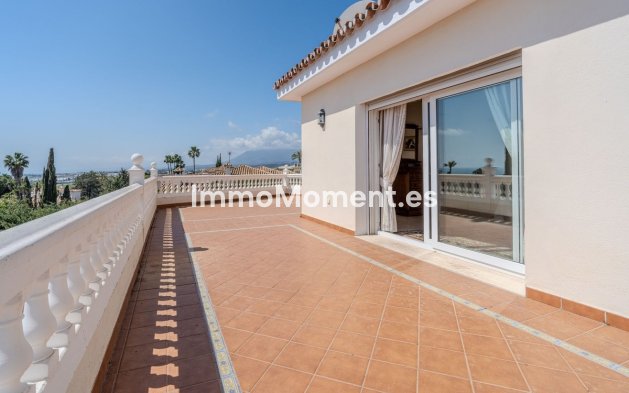 Resale - Villa - El Paraiso - New Golden Mile