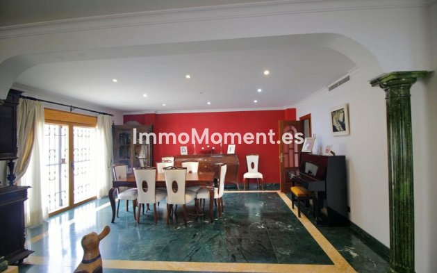 Revente - Villa - Benalmadena - Benalmadena Centro