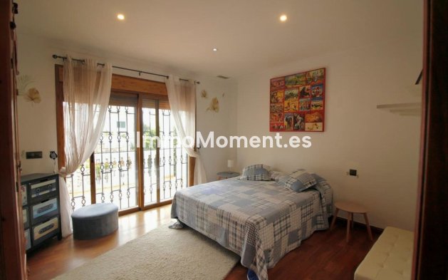 Revente - Villa - Benalmadena - Benalmadena Centro
