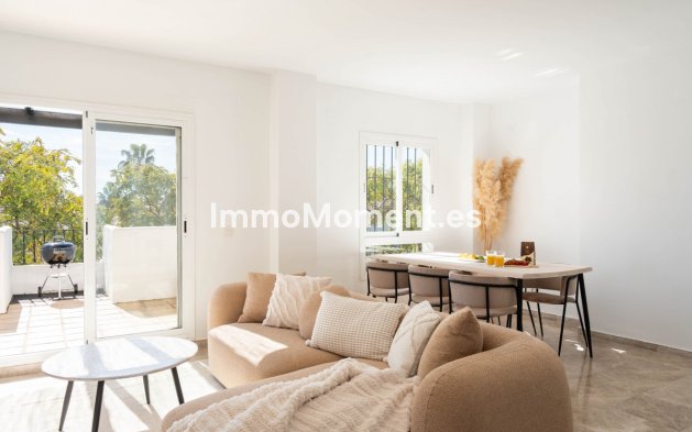 Resale - Apartment - Marbella - Nueva Andalucía