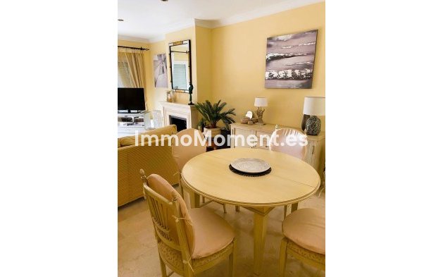 Resale - Apartment - Marbella - Elviria