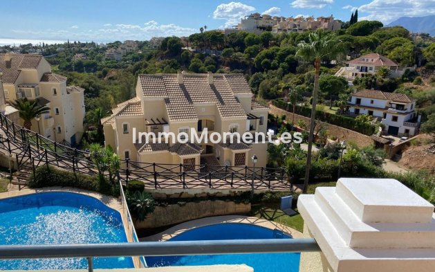 Resale - Apartment - Marbella - Elviria