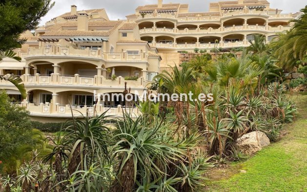 Resale - Apartment - Marbella - Elviria