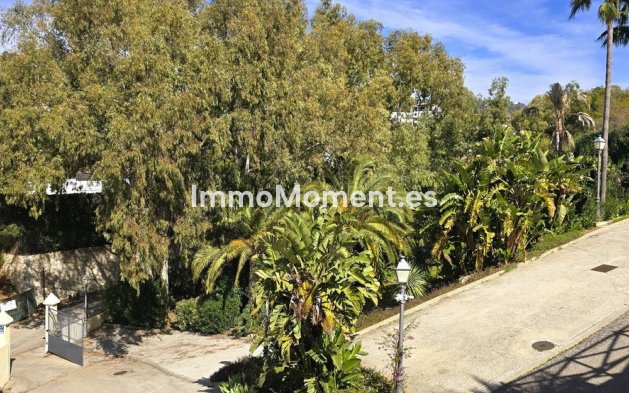 Resale - Apartment - Marbella - Elviria