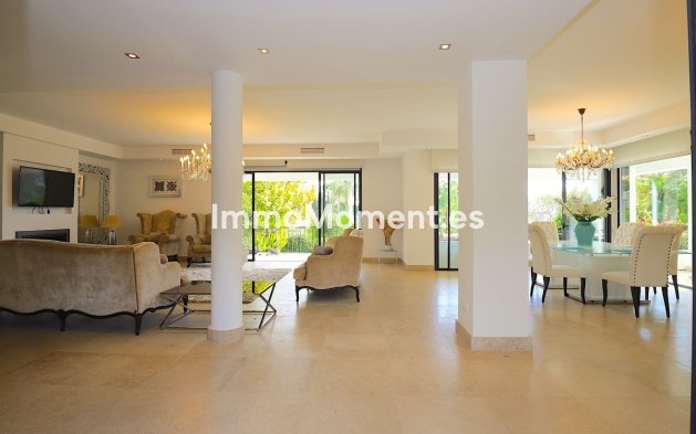 Revente - Villa - Marbella - Nueva Andalucía
