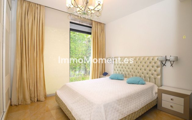 Revente - Villa - Marbella - Nueva Andalucía