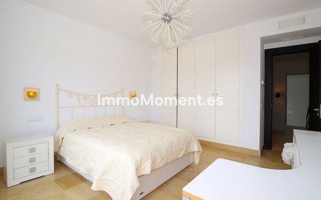 Revente - Villa - Marbella - Nueva Andalucía