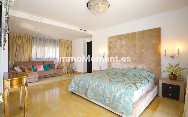 Revente - Villa - Marbella - Nueva Andalucía
