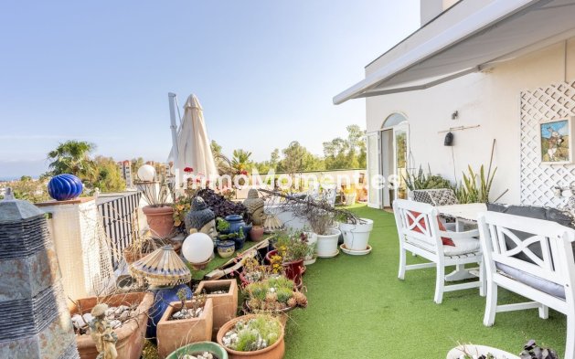 Resale - Apartment - Estepona - Atalaya