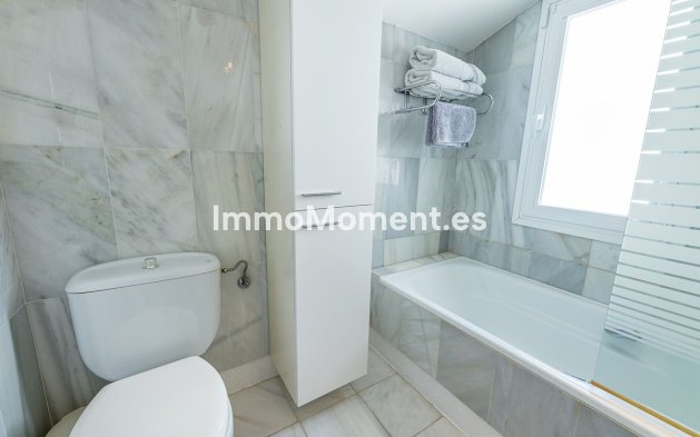 Bestaande woning - Geschakelde woning - Marbella - Nueva Andalucía