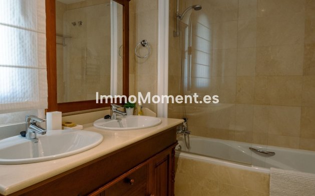Resale - Apartment - Benahavís - Los Arqueros
