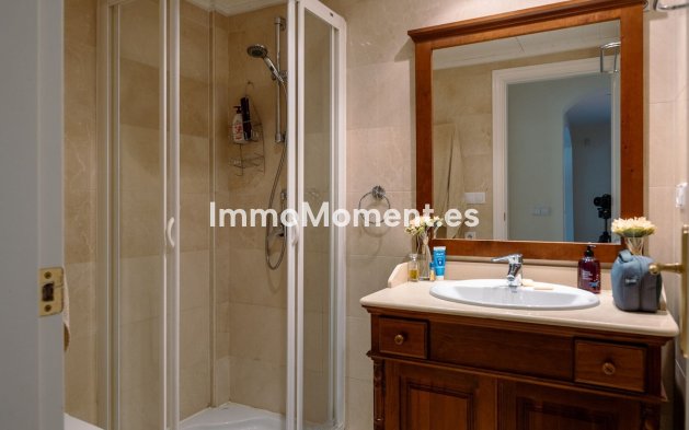 Resale - Apartment - Benahavís - Los Arqueros