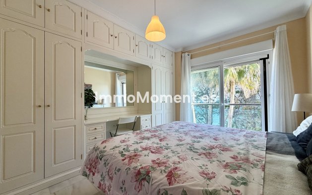 Revente - Appartement - Estepona  - Estepona Centro