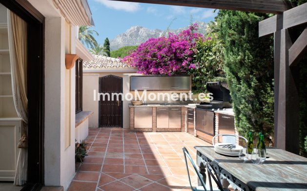 Wiederverkauf - Villa - Marbella - Marbella Centro