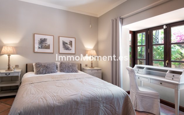 Wiederverkauf - Villa - Marbella - Marbella Centro