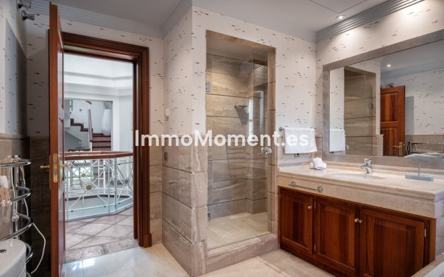 Wiederverkauf - Villa - Marbella - Marbella Centro