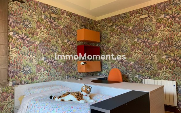 Wiederverkauf - Villa - Marbella - Marbella Centro