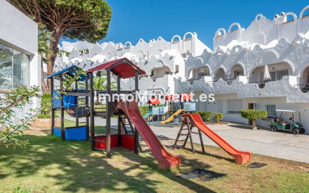 Bestaande woning - Geschakelde woning - Marbella - Cabopino