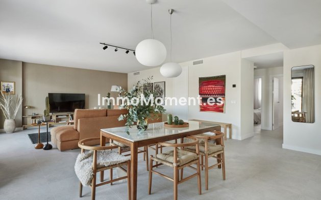 Revente - Appartement - Estepona  - Estepona Centro