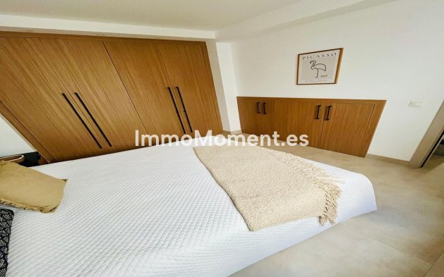 Resale - Townhouse - Estepona - Estepona Centro