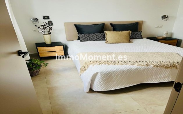 Resale - Townhouse - Estepona - Estepona Centro